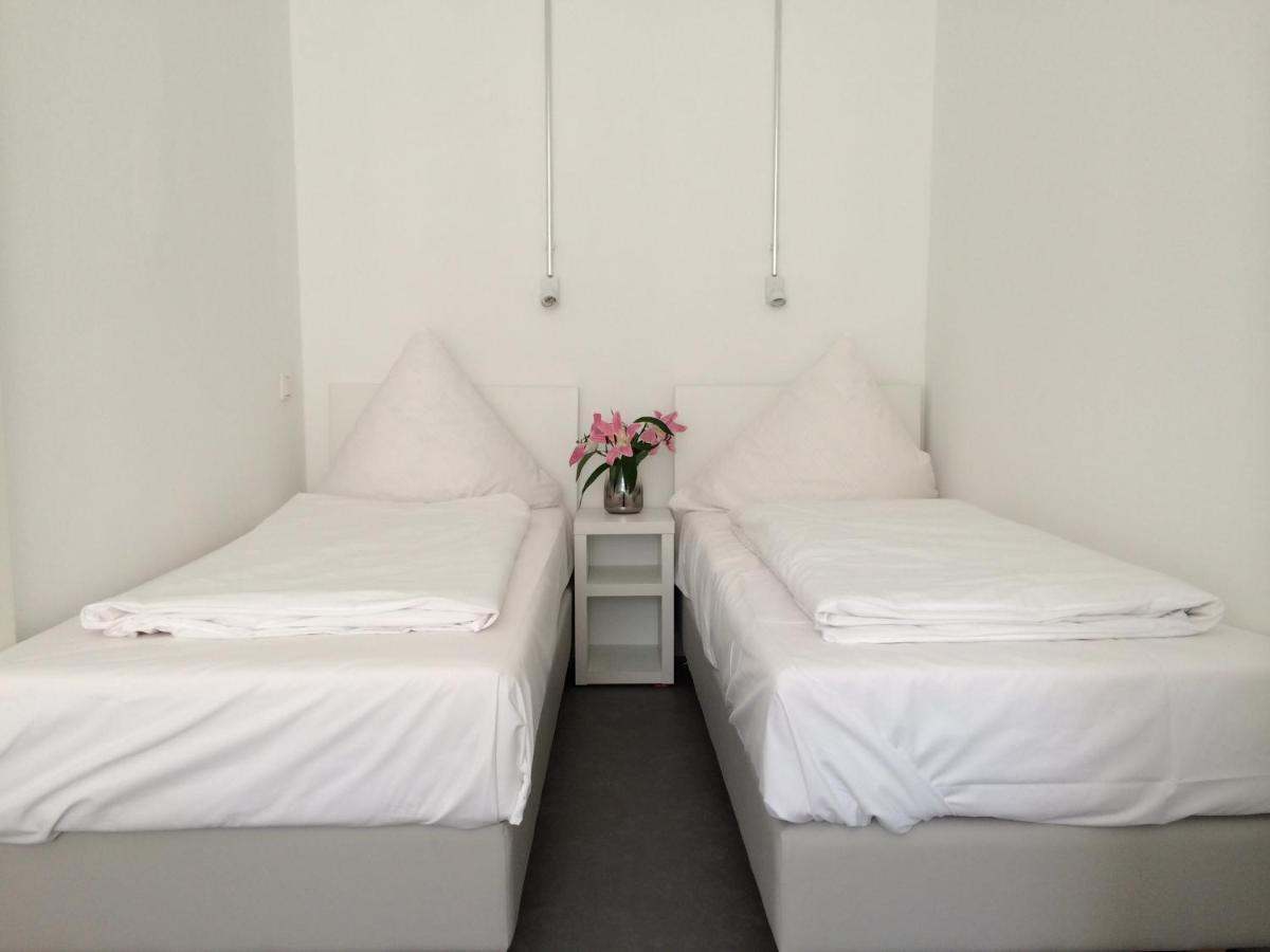 Apartment&Rooms Near Brandenburg Gate Berlin Exterior photo
